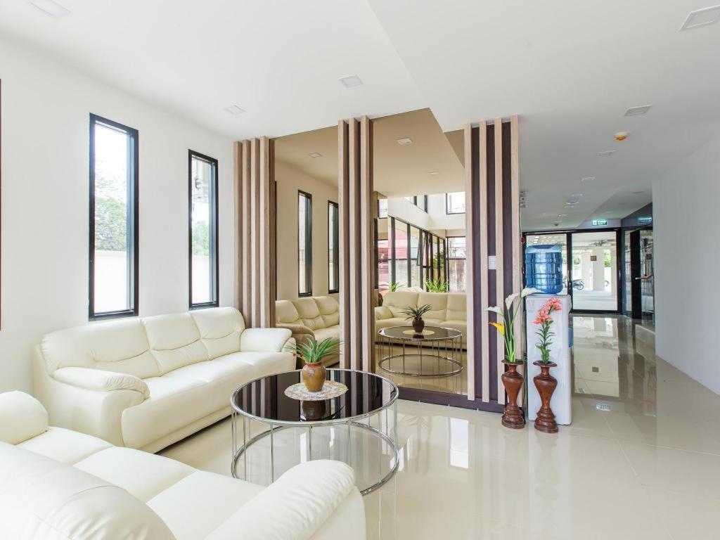 B2 Ubon Premier Hotel أوبونراتْشاتاني المظهر الخارجي الصورة